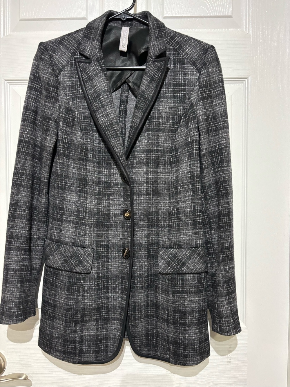 Marc CainWomen's Gray Plaid Blazer Wool Jacket - Classic Tailored Coat